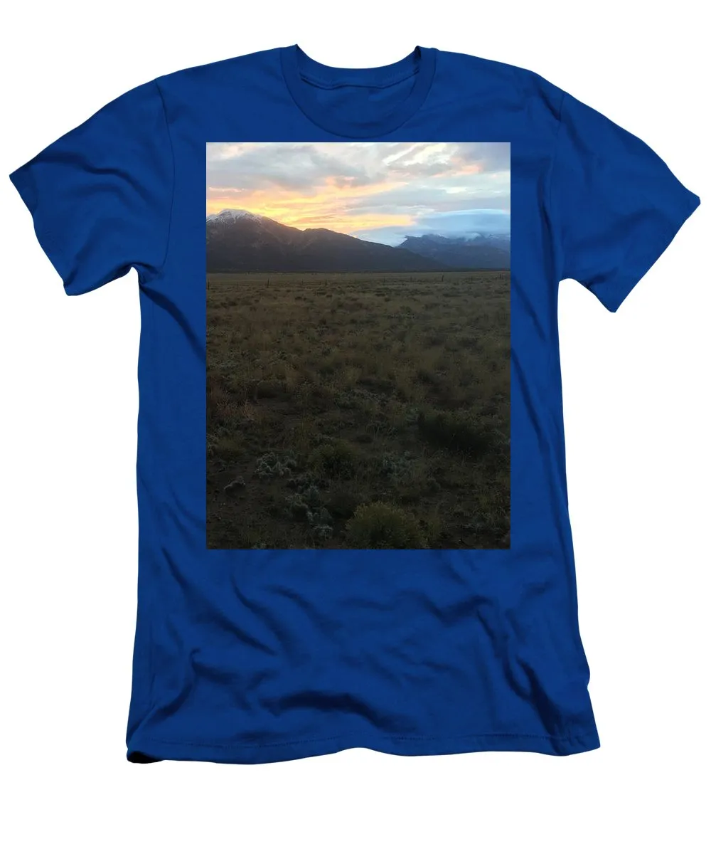 Snowy Morning Mists Crestone - T-Shirt